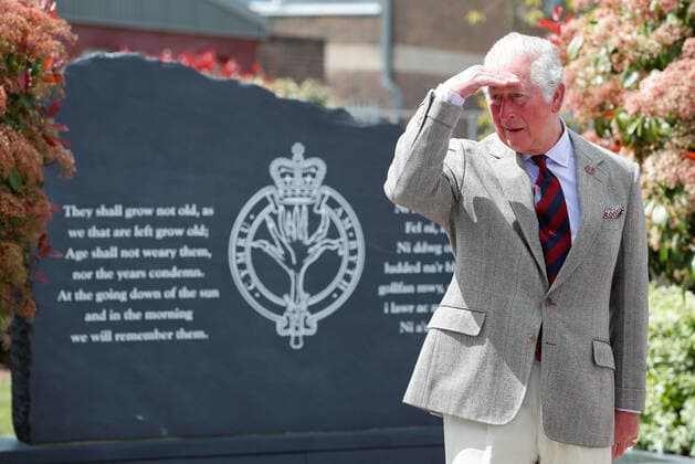 Entertainment Bilder des Tages . 05 05 2021. Windsor, United Kingdom. Prince Charles, Prince of Wales, during a visit to the Welsh Guards at Combermere Barracks in Windsor, United Kingdom.  xPoolx xi-Imagesx IIM-22153-0021
