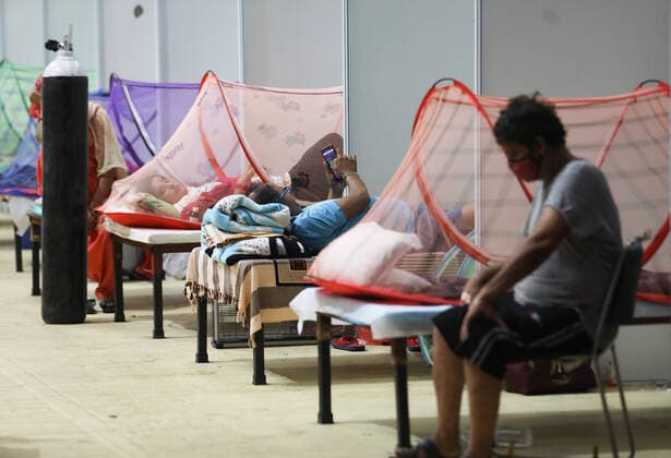 May 5, 2021, New Delhi, India: Covid-19 infected patients seen inside a Covid care center of the Commonwealth Games (CWG) villages temporarily converted into a Covid-19 care facility..In India people experience oxygen shortage in hospitals, and long queues outside the oxygen refilling center during the second wave of the Covid-19 pandemic. New Delhi India - ZUMAs197 20210505_zaa_s197_130 Copyright: xNaveenxSharmax