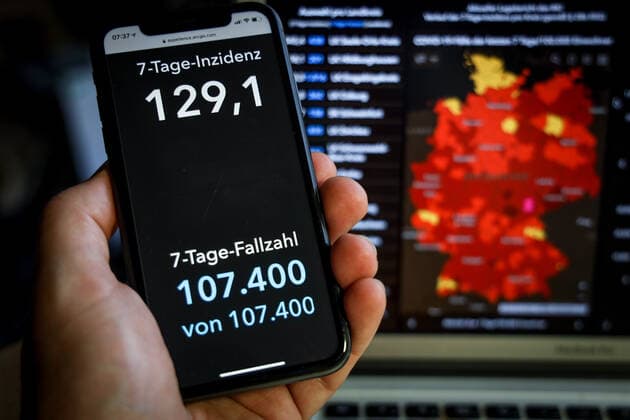 Coronavirus in Deutschland - Covid-19-Dashboard des Robert Koch-Institut 06.05.2021: Robert Koch-Institut: 7-Tage-Inzidenz 129,1. 7-Tage-Fallzahl 107.400. COVID-19-Fälle 3.473.503. Zugang um 21.953 gegenüber dem Vortag. COVID-19-Todesfälle 84.126. Zugang um 250 gegenüber dem Vortag.