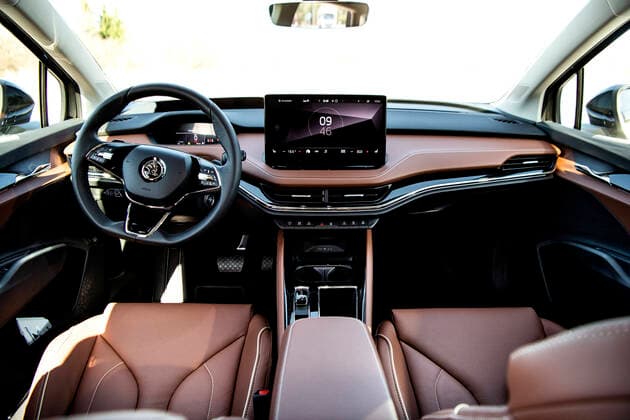 Skoda Enyaq iV 80 car interior, steering wheel, instrument panel STOCKHOLM SWEDEN x10050x *** Skoda Enyaq iV 80 car interior, steering wheel, instrument panel STOCKHOLM SWEDEN x10050x,  Copyright: xPontusxLundahl TTx SKODA ENYAQ IV 80