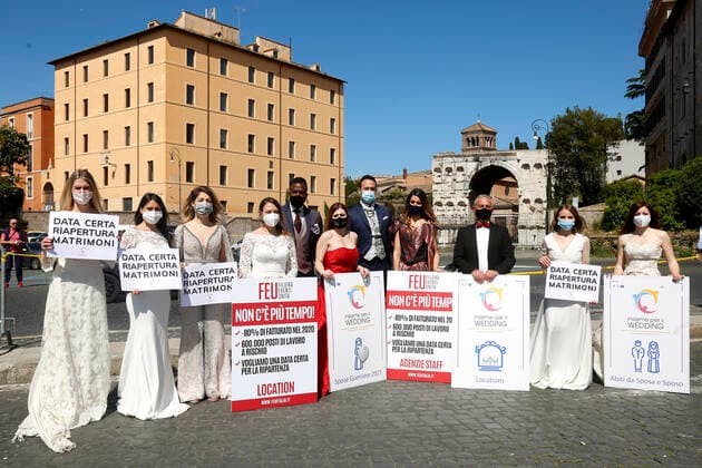 Demonstration of the workers in the field of weddings together with brides and grooms to ask for a certain reopening date for weddings. Rome (Italy), May 6th 2021 Photo Samantha Zucchi Insidefoto SamanthaxZucchi