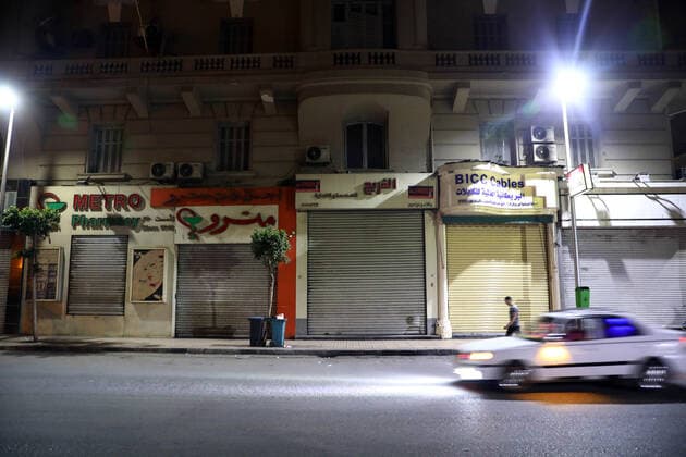 (210506) -- CAIRO, May 6, 2021 -- Photo taken on May 6, 2021 shows closed stores in Cairo, Egypt. Egyptian Prime Minister Mostafa Madbouly on Wednesday announced two-week new precautionary measures to control the spread of the COVID-19. Madbouly said in a televised press conference that restaurants, cinemas, shops, malls, clubs and entertainment facilities will be closed at 9 p.m. local time (1900 GMT) for two weeks starting the evening of Thursday, just ahead of the end of the Islamic holy month of Ramadan and the feast festival Eid al-Fitr. ) EGYPT-CAIRO-COVID-19-MEASURES AhmedxGomaa 