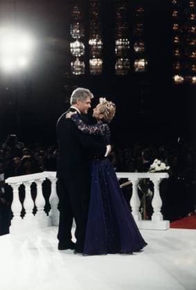 January 29, 2021, Washington, DC, USA: U.S. Bill Clinton and First Lady Hillary Rodham Clinton, full-length portrait, dancing at Presidential Inaugural Ball, Washington, D.C., USA, Official White House Photograph, January 20, 1993 Washington USA - ZUMAg145 20210129_zap_g145_003 Copyright: xJTxVintagex
