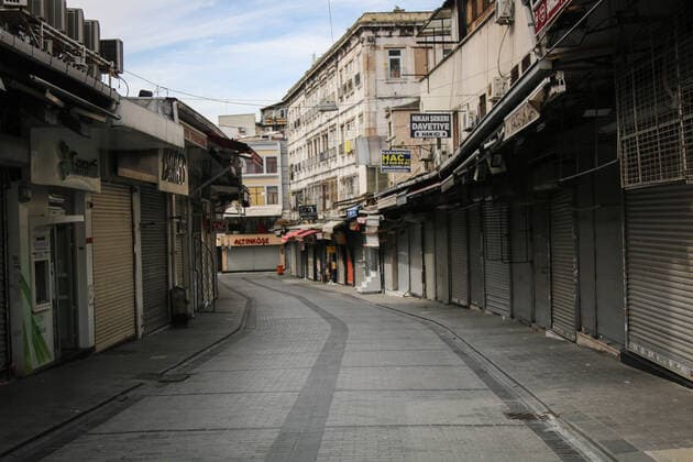 May 7, 2021, Istanbul, Turkey: Shops on an empty street are pictured closed during the lockdown..The Turkish government has approved full closure, which will last until May 17, to reduce rising coronavirus cases. Istanbul Turkey - ZUMAs197 20210507_zaa_s197_090 Copyright: xHakanxAkgunx