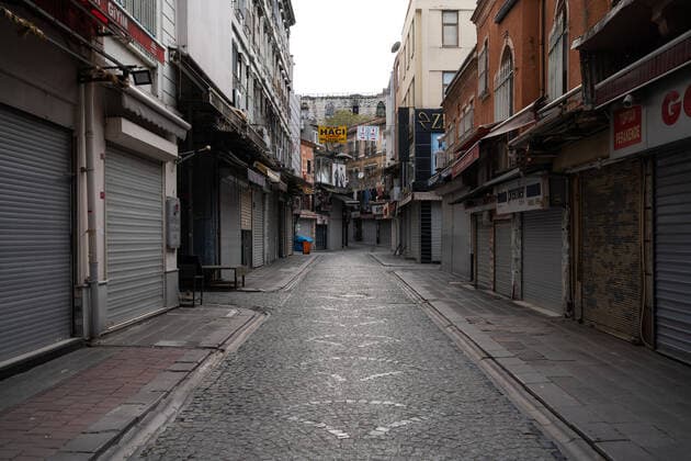 Virus Outbreak Turkey The empty streets in the Eminonu district of Istanbul, Turkey seen on May 7, 2021. The government imposed a 19-day curfew which started on April 29 and will end on May 17, at the end of the holy holiday Ramadan. Tourists are excluded from the restrictions and are allowed to travel around the city. Restaurants and cafes only provide takeaway and delivery services throughout the lockdown. Istanbul Turkey demirtas-notitle210507_npOX8  Copyright: xErhanxDemirtasx