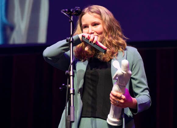 Kaya Toft Lomholt vinder Bodil for bedste kvindelige hovedrolle. Uddeling af Bodilprisen 2021 i Folketeatret i Koebenhavn, loerdag den 8. maj 2021.. , Copenhagen Denmark