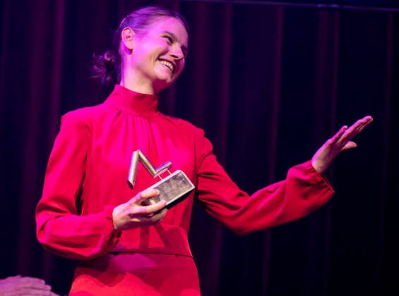 Malou Reymann vinder talentpris for En helt almindelig familie . Uddeling af Bodilprisen 2021 i Folketeatret i Koebenhavn, loerdag den 8. maj 2021.. , Copenhagen Denmark