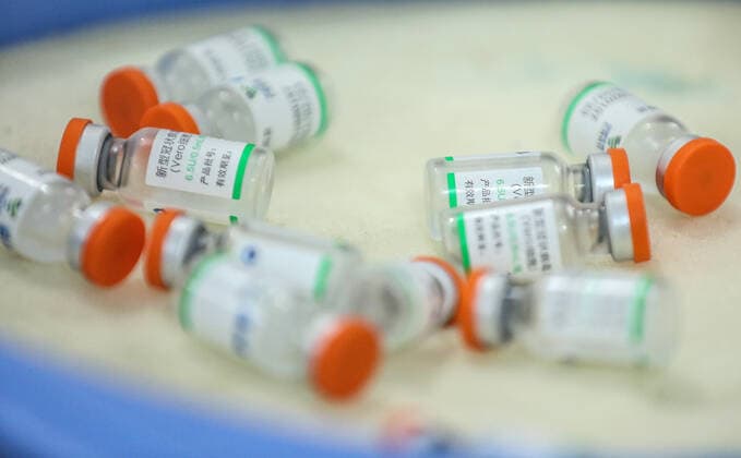Sri Lanka: First dose of the Chinese-made Sinopharm COVID-19 vaccine shows the Chinese-made Sinopharm Covid-19 coronavirus vaccine in Sri Colombo on May 9, 2021. Colombo Sri Lanka Copyright: SamanxAbesiriwardana