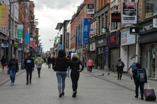 Daily Life In Dublin During COVID-19 Lockdown A general view of Dublin s Henry Street during the final days of the level five COVID-19 lockdown. On Sunday, 9 May 2021, in Dublin, Ireland. Dublin Ireland widak-dublinda210509_npYrt  Copyright: xArturxWidakx