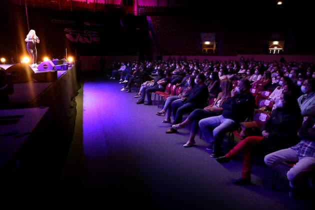 Post-Lockdown comedy pilot test event in Portugal Portuguese comedian Joana Gama performs during a comedy pilot test event at Campo Pequeno in Lisbon, Portugal, on May 9, 2021. The fourth lockdown easing pilot test event in Portugal to assess the feasibility of cultural shows with audiences, took place in Lisbon on Sunday, with a comedy show at Campo Pequeno with a capacity of 1,000 spectators. The use of masks during the entire show was compulsory as well as a prior negative result from an antigen test. Lisbon Portugal fiuza-postlock210509_npAlp  Copyright: xPedroxFiuzax