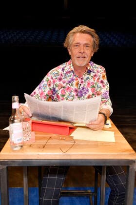 Dr. Hajo Schumacher beim Fototermin bei der Pressekonferenz für das Nothilfe-Projekt hierspieltdiemusik zur Unterstützung der Berliner Musikszene in der Verti Music Hall. Berlin, 10.05.2021