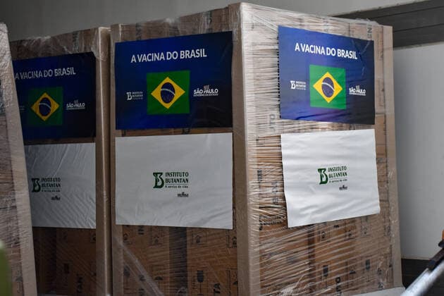 SÃO PAULO, SP - 10.05.2021: SAÍDA DE VACINAS DO INSTITUTO BUTANTAN - João Doria, (PSDB) Governor of São Paulo monitors the release of doses of the Coronavac vaccine, from the Butantan Institute, against Covid-19 (Coronavirus) to the PNI (National Immunization Program) of the Ministry of Health. ) at the Butantan Institute. x2062961x  RobertoxCasimiro