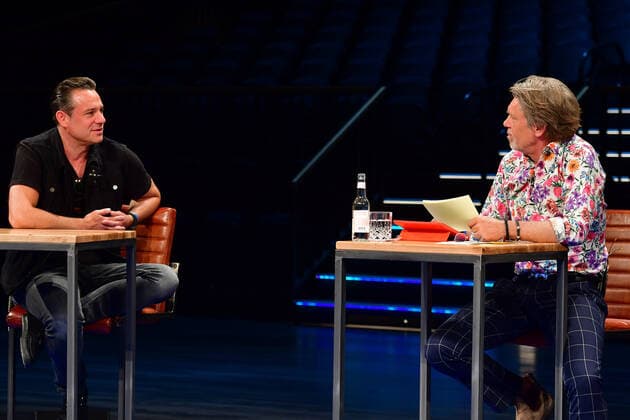 SpendenAktion, hierspielt die musik Sascha Vollmer von The BossHoss, Hajo Schumacher Hajo Schumacher PK in der VerdiMusicHall ++++hierspieltdiemusik mehr als 400.000 Euro für Berliner Musikschaffende , VBKI, GESOBAU und Engel & Völkers initiieren Nothilfe-Projekt zur Unterstützung der Berliner Musikszenein Berlin, am 10.05.2021