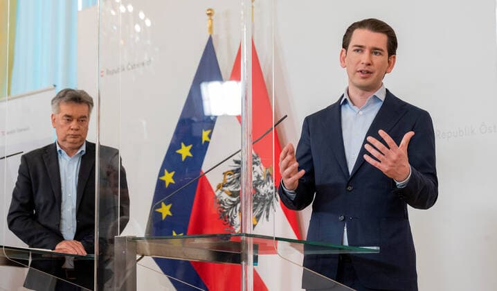 20210510 Presentation of the new opening regulation VIENNA, AUSTRIA - MAY 10: Vice Chancellor Werner Kogler (Green Party) and Federal Chancellor Sebastian Kurz (OEVP) at the presentation of the new opening regulation at Federal Chancellery on May 10, 2021 in Vienna, Austria. WIEN, OESTERREICH - 10. MAI: Vizekanzler Werner Kogler (Gruene) und Bundeskanzler Sebastian Kurz (OEVP) bei einer Pressekonferenz zur neuen Oeffnungsverordnung im Bundeskanzleramt am 10. Mai 2021 in Wien, Oesterreich. 210510_SEPA_32_029 Copyright: xMartinxJuenx SEPAxMedia