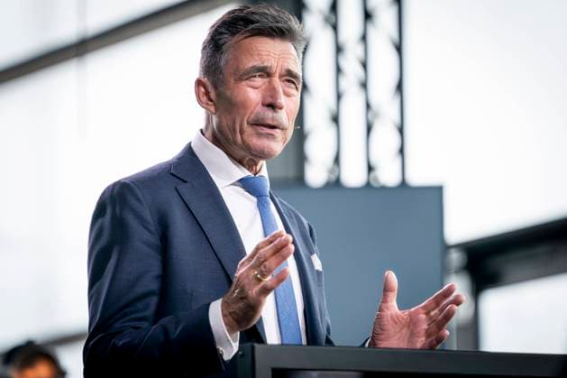 Anders Fogh Rasmussen taler under demokratikonferencen Copenhagen Democracy Summit i Skuespilhuset i Koebenhavn, mandag den 10. maj 2021.. , Copenhagen Denmark *** Anders Fogh Rasmussen speaks during the democracy conference Copenhagen Democracy Summit in Skuespilhuset in Copenhagen, Monday 10 May 2021, Copenhagen Denmark  Copyright: RitzauxScanpix MadsxClausxRasmussenx COP103 spdk20210510-162046-L