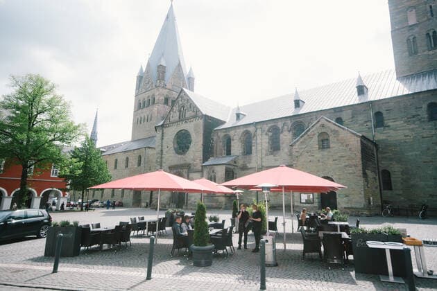 Outdoor Dinning Opens In Soest As Lock Down Measure Ease general view of outdoor cafe in Soest, Germany on May 12, 2021 as Soest and Lippstadt are two the first model cities to be selected in North Rhine Westphalian begin to relax lock down measture in the region with low infection rates Soest Germany tang-notitle210512_npkq1  Copyright: xYingxTangx