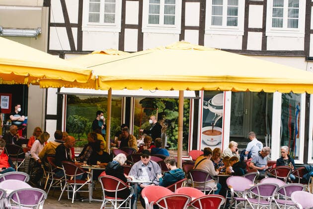 Outdoor Dinning Opens In Soest As Lock Down Measure Ease general view of outdoor cafe in Soest, Germany on May 12, 2021 as Soest and Lippstadt are two the first model cities to be selected in North Rhine Westphalian begin to relax lock down measture in the region with low infection rates Soest Germany tang-notitle210512_nphby  Copyright: xYingxTangx