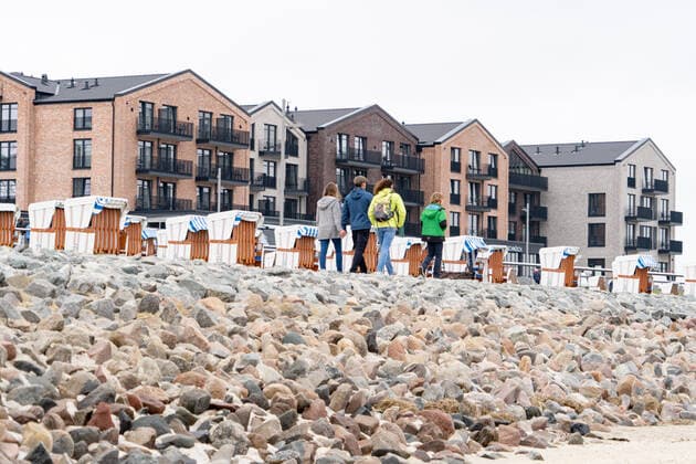 Büsum an der Nordsee in Schleswig-Holstein während der Corona-Pandemie im Mai 2021 - Tourismus in der Modellregion Büsum Neustart des Tourismus in Schleswig-Holstein -;Büsum an der Nordsee in Schleswig-Holstein während der Corona-Pandemie im Mai 2021 - Tourismus in der Modellregion Büsum Neustart des Tourismus in Schleswig-Holstein -, Büsum Schleswig-Holstein Deutschland Büsum