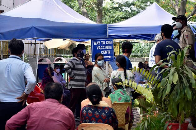 NEW DELHI, INDIA MAY 15: People waiting to be vaccinated against Covid-19 at SDMC Dispensary, Daryaganj on May 15, 2021 in New Delhi, India. (Photo by Sanjeev Verma Hindustan Times ) COVID-19 Vaccination Drive