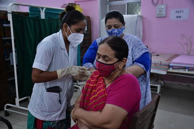 MUMBAI, INDIA ? MAY 15: Beneficiaries get inoculated against Covid-19 at District Nurses Training Centre, at Thane on May 15, 2021 in Mumbai, India. (Photo by Praful Gangurde Hindustan Times ) COVID-19 Vaccination Drive
