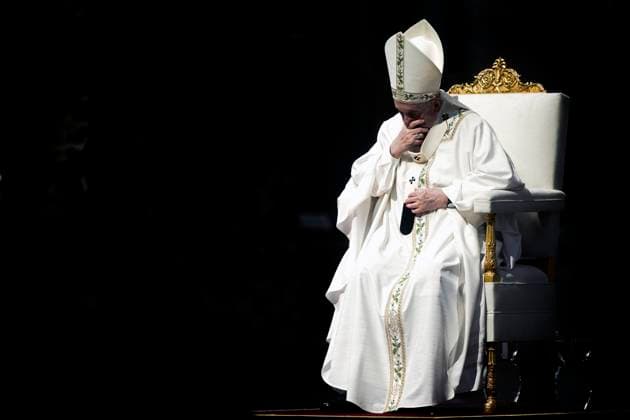 News Bilder des Tages May 16, 2021. : Pope Francis celebrates Holy Mass for the community of the faithful of Myanmar resident in Rome, at the Vatican  Copyright: x AlessandraxBenedettixPOOL CPPx x CatholicxPressxPhotox