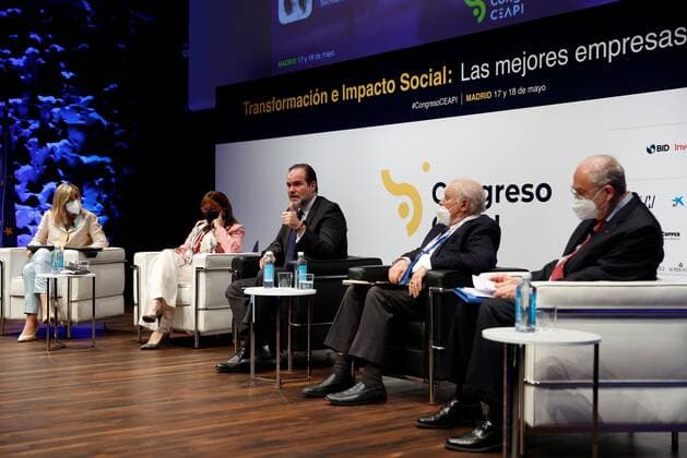(L to R) President of the Ibero-American Business Council Alliance (CEAPI) Nuria Vilanova, Secretary-General of the Ibero-American General Secretariat Rebeca Grynspan, President of the Inter-American Development Bank Mauricio Claver-Carone, CEAPI s president of honor Enrique V. Iglesias and 5th Secretary-General of the Organisation for Economic Co-operation and Development Angel Gurria take part in the round table Believe and Create Ibero-America. Ideas for the debate during the 4th Ibero-American CEAPI Congress held in Madrid, Spain, 17 May 2025. 4th Ibero-American CEAPI Congress !ACHTUNG: NUR REDAKTIONELLE NUTZUNG!  Copyright: xMariscalx GRAF9196 20210517-637568452407011874