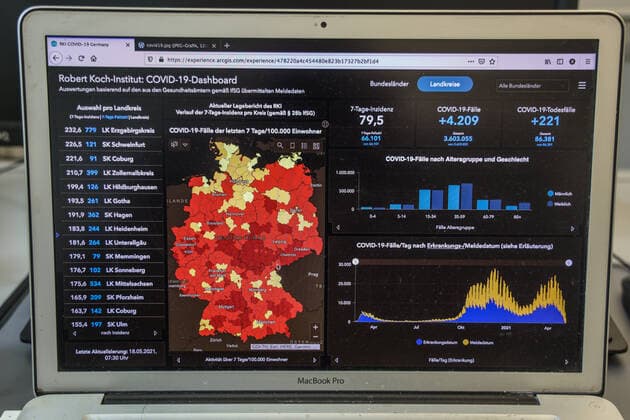 Coronavirus in Deutschland - Covid-19-Dashboard des Robert Koch-Institut 18.05.2021: Robert Koch-Institut: 7-Tage-Inzidenz 79,5. 7-Tage-Fallzahl 66.101. COVID-19-Fälle 3.603.055. Zugang um 4.209 gegenüber dem Vortag. COVID-19-Todesfälle 86.381. Zugang um 221 gegenüber dem Vortag.