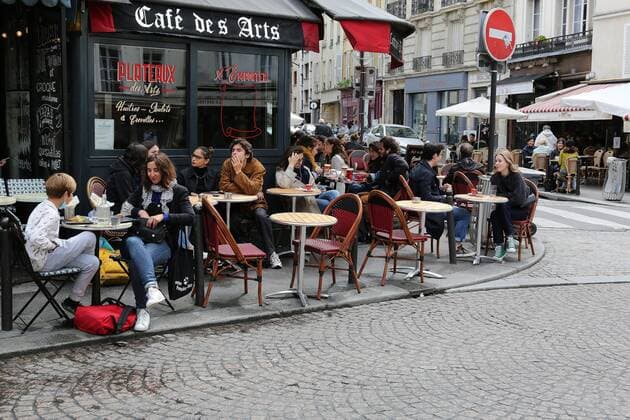 reouverture des magasins des cinemas des terrasses pendant l epidemie de covid-19 NEWS: reouverture des commerces - Paris - 19 05 2021 JonathanRebboah Panoramic  PESRK24022012