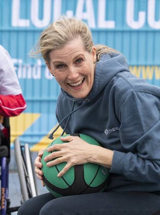 Sophie, Countess of Wessex, Patron of British Wheelchair Basketball, takes part in British Wheelchair Basketball s first Inspire a Generation wheelchair basketball session at Finsbury Park s outdoor basketball courts. Featuring: Sophie, Countess Of Wessex Where: London, United Kingdom When: 20 May 2021 Credit: Cover Images Copyright: xx 41441431 EDITORIAL USE ONLY. NOT FOR USE BY NEWSPAPERS BASED IN THE UK.