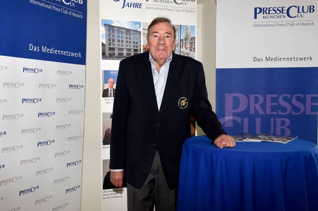 Frank Fleschenberg bei der Pressekonferenz zum 1. digitalen Jugendpreis 2021 unter dem Motto sagwasduwillst im Presseclub. München, 21.05.2021