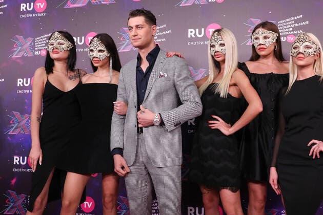 KRASNOGORSK, MOSCOW REGION, RUSSIA - MAY 22, 2021: Blogger David Manukyan (Dava), the winner of the Musical Blogger prize, attends the 10th RU.TV Channel music award ceremony at Crocus City Hall. Sergei Karpukhin TASS  TS100FDF