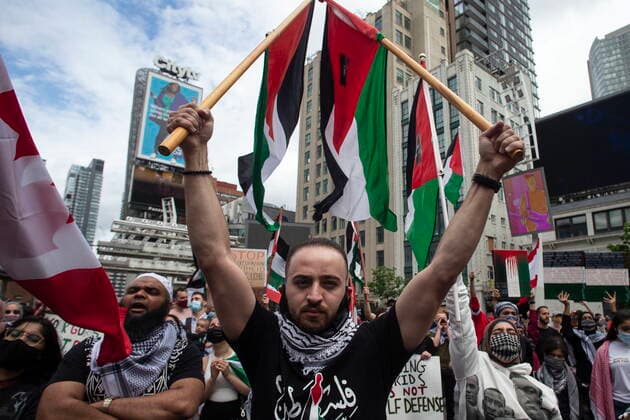 May 22, 2021, Toronto, on, Canada: Pro-Palestinian supporters rally against the recent violence in Gaza in Toronto on Saturday, May 22, 2021. Toronto Canada  - ZUMAc35_ 20210522_zaf_c35_088 Copyright: xChrisxYoungx
