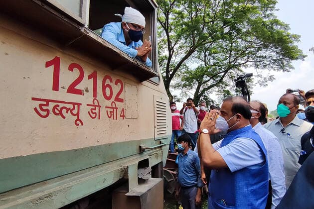 Oxygen Express Arrives In Assam Assam Chiefminister Himanata Biswa Sarmah attend Oxygen Express receiving programme at NF Railway™s Inland Container Depot at Amingaon in Guwahati , India on May 23,2021.The Oxygen Express has carried 4 containers with 80 tonnes of medical oxygen. Assam Guwahati India hazarika-notitle210523_npPJm  Copyright: xAnuwarxHazarikax
