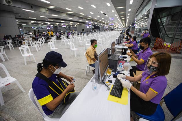 May 24, 2021, Bangkok, Thailand: View of the Registration area at the Bang Sue vaccination center in Bangkok..The Thai government has opened a vaccine center in Bang Sue, which is located in northern Bangkok. The aim of this vaccine center is to provide vaccines to public transportation employee such as train operators, bus, taxi, and motorcycle drivers beginning on May 24 before start offering walk-in vaccines on June 1. Bangkok Thailand - ZUMAs197 20210524_zaa_s197_008 Copyright: xVaruthxPongsapipattx