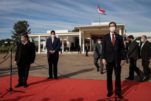 Federico Gonzalez, Minister Advisor for Strategic Affairs to the Presidency of the Republic, receives the Latam plane with a shipment of 250,000 doses of Pfizer s vaccine against covid-19, at the Silvio Pettirossi International Airport, in Luque, Paraguay, 24 May 2021. Paraguay eased the vaccine shortage on Monday, which led to the partial suspension of immunizations, with the arrival of 250,000 biologicals from the United Arab Emirates, the day the Government announced a pre-contract for one million doses with the multinational Pfizer. EFE Nathalia Aguilar Paraguay breathes with some relief after the arrival of 250,000 vaccines !ACHTUNG: NUR REDAKTIONELLE NUTZUNG! Copyright: xNathaliaxAguilarx AME293 20210524-637574940733601099