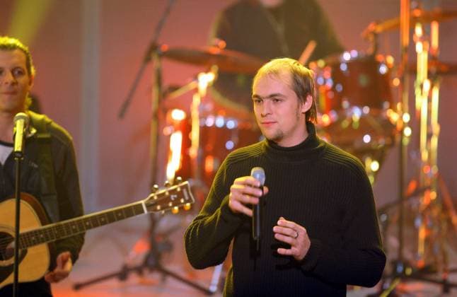 SAT.1 Spendengala 03.01.2005 Saenger Max, Maximilian Mutzke im Studio Adlershof, Am Studio 20c, Berlin, bei der SAT.1 Spendengala für die Tsunami-Opfer in Asien - 03.01.2005 - Â *** SAT 1 Spendengala 03 01 2005 Saenger Max, Maximilian Mutzke in Studio Adlershof, Am Studio 20c, Berlin, at the SAT 1 Spendengala for the Tsunami victims in Asia 03 01 2005 Â B