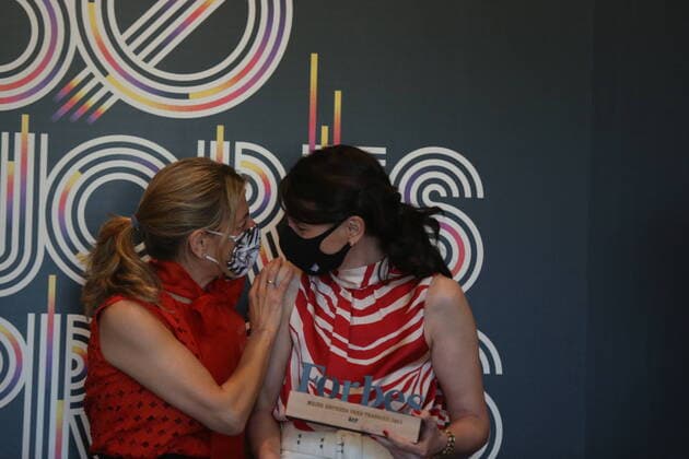 Third Vice President and Minister of Labor, Yolanda Diaz (left) presents the Forbes award to SAP s Human Resources Director, Alba Herrera (right) during the Forbes Award for the best company to work for, at the Westin Palace Hotel, on May 25, 2021, in Madrid (Spain). Every year, Forges makes its list of the 50 best companies to work for, a selection that this year takes on a strange relevance because of the pandemic, during which companies, and especially their Human Resources directors, have been challenged to implement extraordinary measures that take intoaccounttheir main asset, people. 25 MAY 2021;COMPANY;FORBES;FORBES AWARD;BEST COMPANY;ECONOMICS;HUMAN RESOURCES CÃ zaro De Luca LagenciaEP 05 25 2021 Madrid Madrid Spain Copyright: xCÃ zaroxDexLucax 3735874