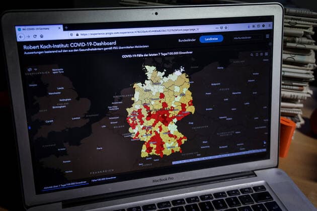 Coronavirus in Deutschland - Covid-19-Dashboard des Robert Koch-Institut 26.05.2021: Robert Koch-Institut: 7-Tage-Inzidenz 46,8. 7-Tage-Fallzahl 38.922. COVID-19-Fälle 3.656.177. Zugang um 2.626 gegenüber dem Vortag. COVID-19-Todesfälle 87.726. Zugang um 270 gegenüber dem Vortag.
