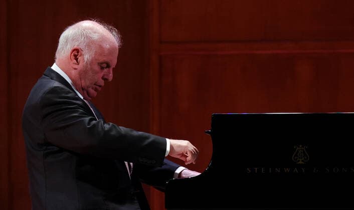 MOSCOW, RUSSIA - MAY 26, 2021: Israeli pianist and conductor Daniel Barenboim, the six-time Grammy winner, gives a solo concert at the Great Hall of the Moscow Tchaikovsky Conservatory. He dedicates the event to his late fellow pianist, friend and father-in-law Dmitry Bashkirov. Vyacheslav Prokofyev TASS  TS10176D