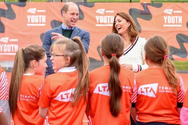 Bilder des Jahres 2021, Entertainment 05 Mai Entertainment Bilder des Tages . 27 05 2021. Edinburgh, United Kingdom. Prince William and Kate Middleton, The Duke and Duchess of Cambridge during a visit to the Craiglockhart Tennis Centre in Edinburgh, Scotland, United Kingdom.  xPoolx xi-Imagesx IIM-22212-0001