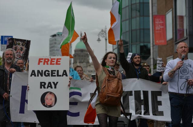 Anti-Vaccination Protest In Dublin Anti-Vaccination, anti-mask and anti-pandemic protesters march in the center of Dublin. On Thursday, 27 May 2021, in Dublin, Ireland. Dublin Ireland widak-antivacc210527_np848  Copyright: xArturxWidakx