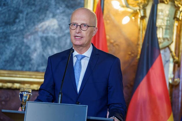 Hamburger Senat informiert über bevorstehende Öffnungsschritte während der Corona-Pandemie Erster Bürgermeister Dr. Peter Tschentscher -;Hamburger Senat informiert über bevorstehende Öffnungsschritte während der Corona-Pandemie Erster Bürgermeister Dr. Peter Tschentscher -, Hamburg Hamburg Deutschland Rathaus