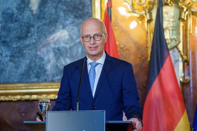 Hamburger Senat informiert über bevorstehende Öffnungsschritte während der Corona-Pandemie Erster Bürgermeister Dr. Peter Tschentscher -;Hamburger Senat informiert über bevorstehende Öffnungsschritte während der Corona-Pandemie Erster Bürgermeister Dr. Peter Tschentscher -, Hamburg Hamburg Deutschland Rathaus