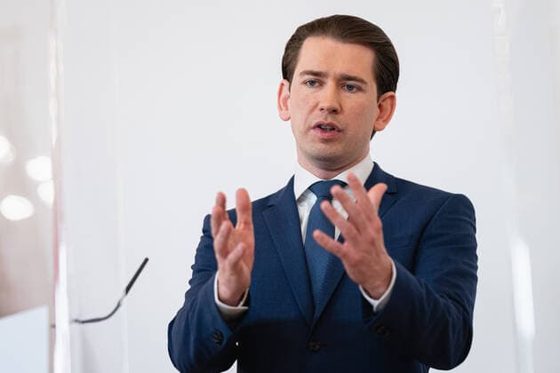 Wien 28.05.2021, Bundeskanzleramt, Wien, AUT, Bundesregierung, Pressekonferenz nach Beratungen der Bundesregierung mit Experten und den Landeshauptleuten zu Corona-Massnahmen und den geplanten Oeffnungsschritten, im Bild Sebastian Kurz (OeVP) during a press conference after a meeting of the federal government with experts and state governors on corona measures and the planned opening steps at the federal chancellery in Vienna, Austria on 2021 05 28.