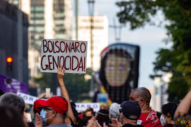 May 29, 2021, Sao Paulo, Sao Paulo, Brazil: Demonstration against President Bolsonaro, organized by leftist groups and popular movements, on Avenida Paulista, in Sao Paulo, this Saturday (29). Protesters displayed posters demanding vaccinations for all, emergency aid and the President s departure. Sao Paulo Brazil - ZUMAl146 20210529_zaf_l146_005 Copyright: xPauloxLopesx
