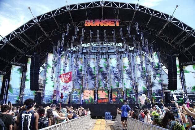 May 29, 2021, Tampa, Florida, USA: Electronic music fans gather at the return of Sunset Music Festival on Saturday, May 29, 2021 in Tampa. The 2020 festival was cancelled due to the COVID-19 pandemic. Tampa USA - ZUMAs70_ 20210529_zan_s70_080 Copyright: xLuisxSantanax