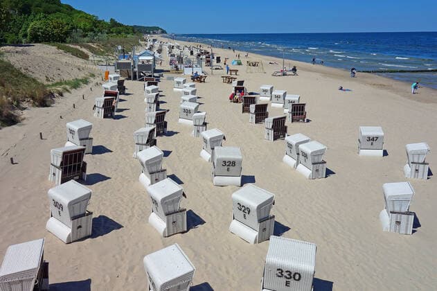 So langsam kehrt Normalität auf Usedom ein. Tagesgäste und Urlauber aus Mecklenburg-Vorpommern genießen die Freiheit. Hoteliers und Gaststätten sind bereit auf den großen Ansturm am 4. Juni, wenn Urlauber aus anderen Bundesländern kommen können. 30.05.2021 in Heringsdorf (Coronavirus)