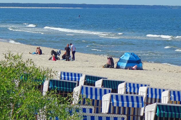 So langsam kehrt Normalität auf Usedom ein. Tagesgäste und Urlauber aus Mecklenburg-Vorpommern genießen die Freiheit. Hoteliers und Gaststätten sind bereit auf den großen Ansturm am 4. Juni, wenn Urlauber aus anderen Bundesländern kommen können. 30.05.2021 in Zinnowitz (Coronavirus)