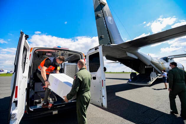 A Czech military plane with over 100,062 doses of the Pfizer BioNTech COVID vaccines, which Serbia donated to Czechia, arrived from Belgrade today, on Monday, May 31, 2021. (CTKxPhoto RomanxVondrous) CTKPhotoP2021053105815  vnd 7