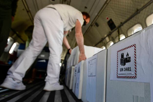 A Czech military plane with over 100,062 doses of the Pfizer BioNTech COVID vaccines, which Serbia donated to Czechia, arrived from Belgrade today, on Monday, May 31, 2021. (CTKxPhoto RomanxVondrous) CTKPhotoP2021053105816  vnd 8 K